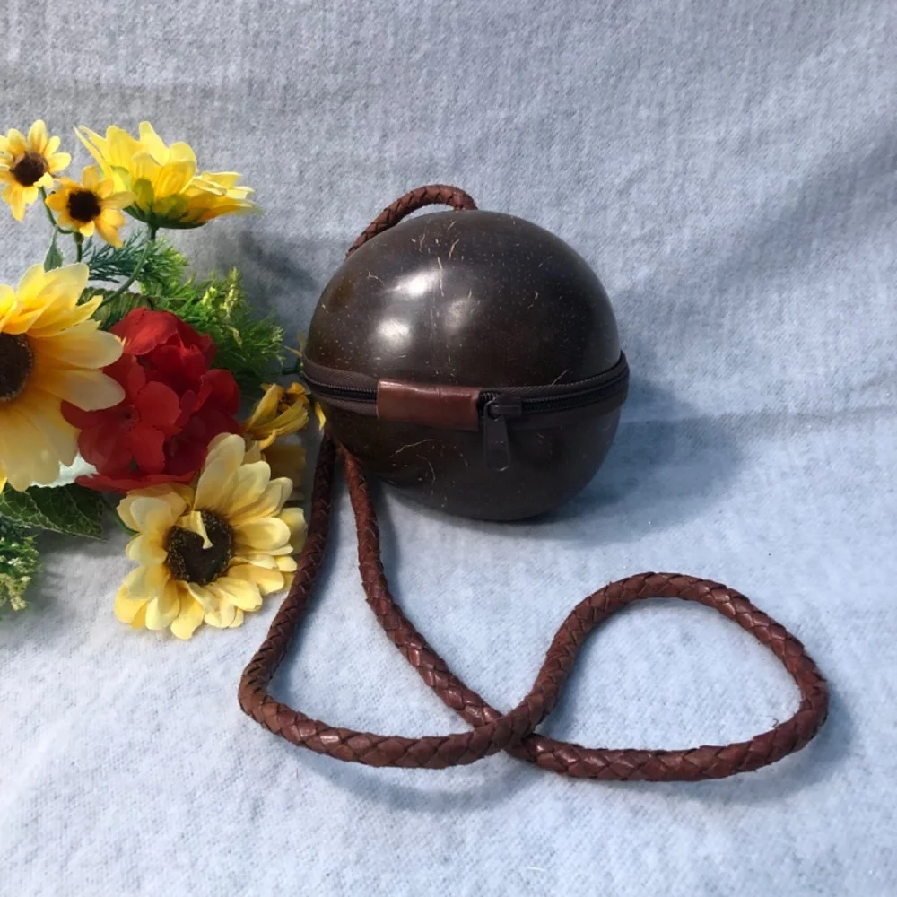 NWOT - Genuine Coconut Shell Shoulder Bag_13
